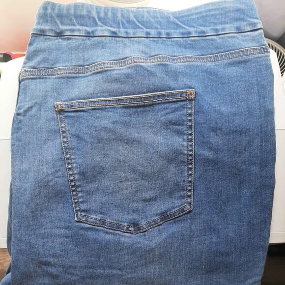 Penningtons Savvy denim Capri - Picture 4 of 6